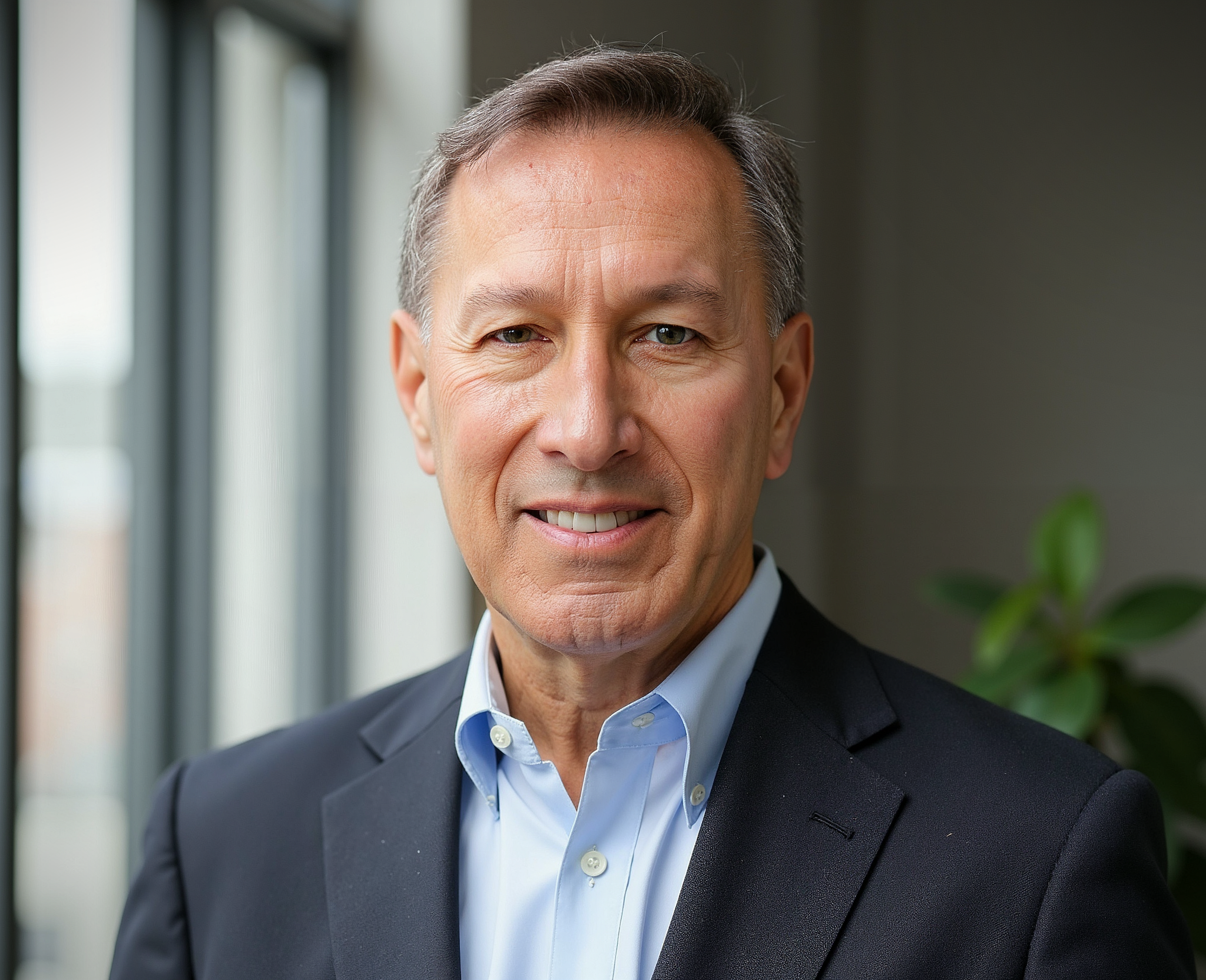 Headshot of Ron Ariana